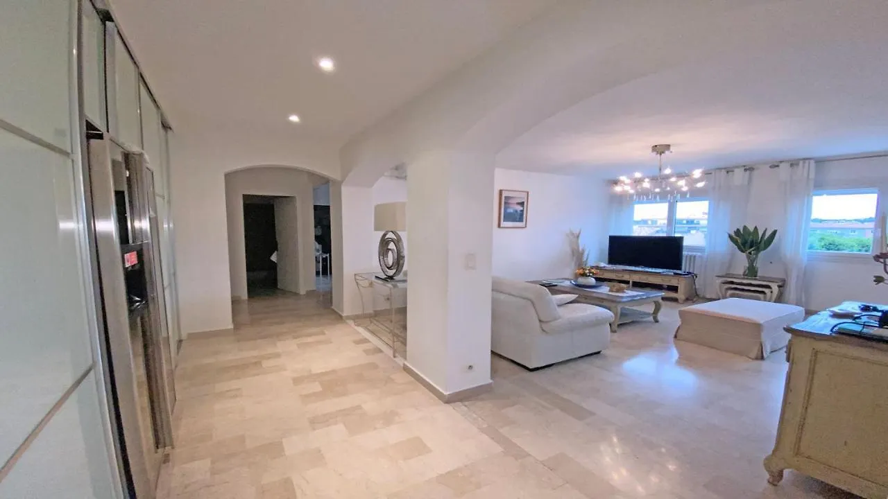 Les Saisons Apartamento Sainte-Maxime 0*,  França